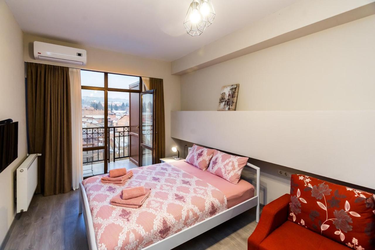 Apartmán Modern Avlabari In Old Town Tbilisi Exteriér fotografie